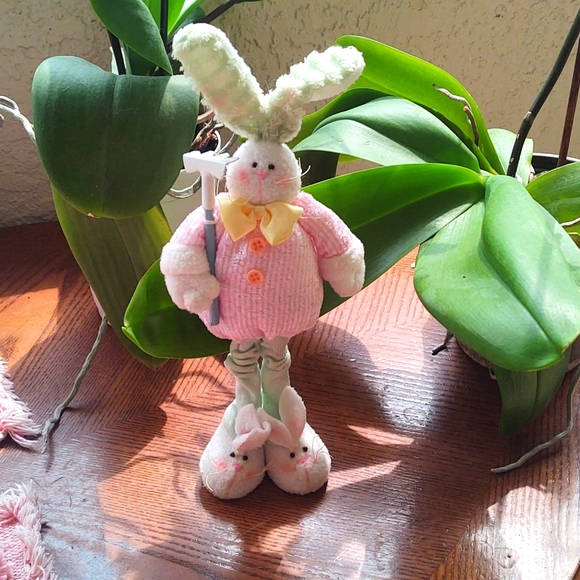 Standing Tall Garden Rabbit - Picture 9 of 12